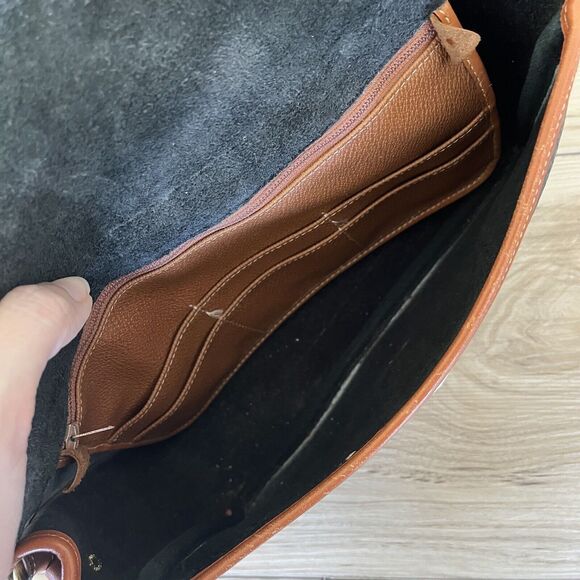 Vintage 90s Dooney & Bourke Navy Blue AWL Leather Equestrian Crossbody Bag - Picture 10 of 15